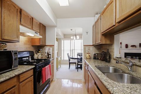 1266 Longacre Ln, Wheeling, IL 60090 photo 4