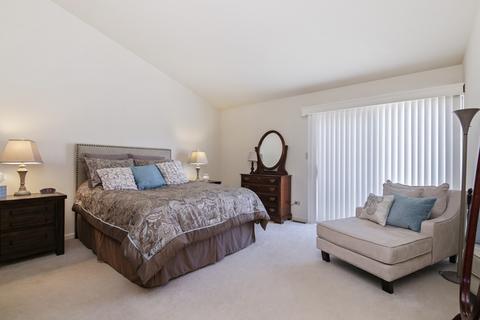 1266 Longacre Ln, Wheeling, IL 60090 photo 7