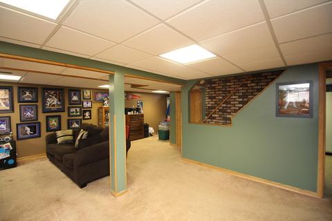887 Cookane Ave, Elgin, IL 60120 photo 14