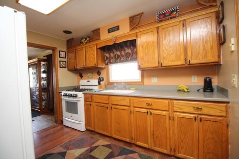 887 Cookane Ave, Elgin, IL 60120 photo 3