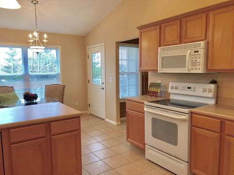 628 Sedgegrass Dr, Champaign, IL 61822 photo 9