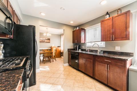1207 S Appletree Ln, Bartlett, IL 60103 photo 14