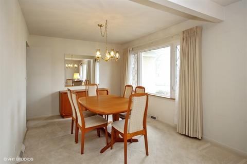 1208 W Sunset Rd, Mount Prospect, IL 60056 photo 8