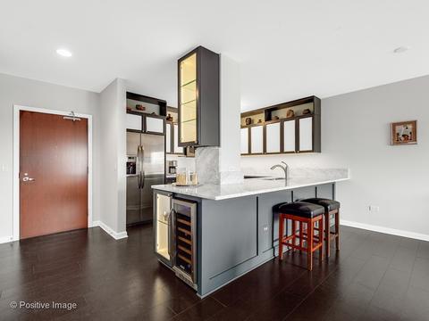 255 E Liberty Dr #606, Wheaton, IL 60187 photo 5