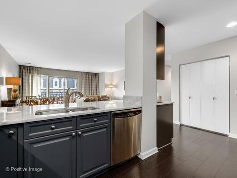 255 E Liberty Dr #606, Wheaton, IL 60187 photo 10