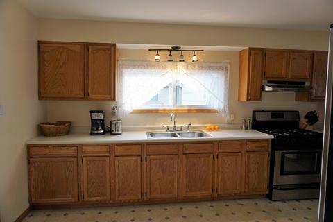 310 Willow Rd, Lakemoor, IL 60051 photo 7