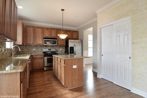 5911 Mackinac Ln, Hoffman Estates, IL 60192 photo 5