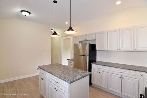 104 Oliver St, Bartlett, IL 60103 photo 8