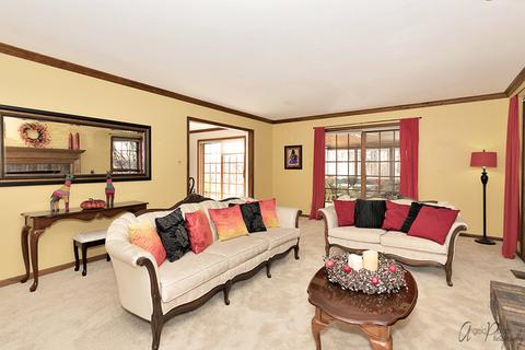 2404 Bennington Ln, Mchenry, IL 60050 photo 8