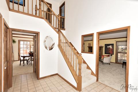 2404 Bennington Ln, Mchenry, IL 60050 photo 4