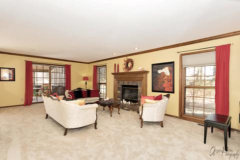2404 Bennington Ln, Mchenry, IL 60050 photo 6