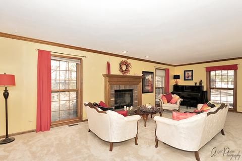 2404 Bennington Ln, Mchenry, IL 60050 photo 7
