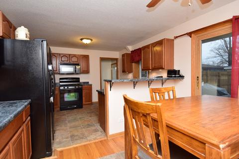 217 S Hickory Ave, Bartlett, IL 60103 photo 11