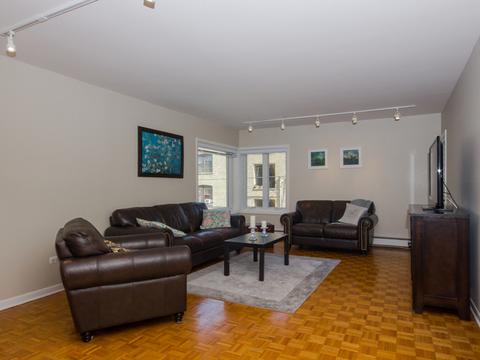 1333 Maple Ave #2E, Evanston, IL 60201 photo 2