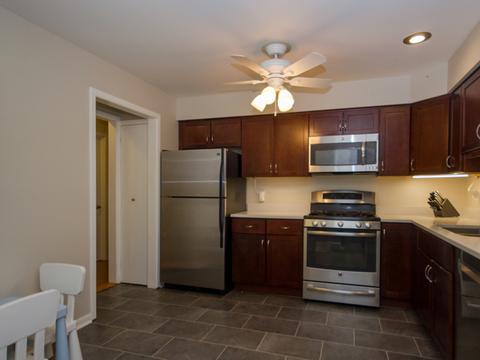 1333 Maple Ave #2E, Evanston, IL 60201 photo 6