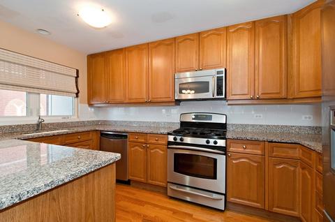 1135 E Prairie Ave, Des Plaines, IL 60016 photo 4