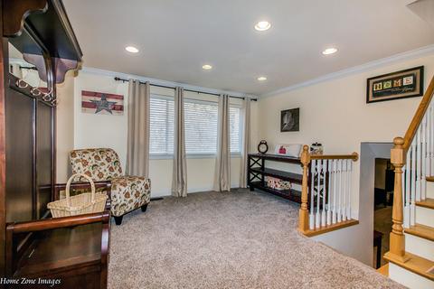 218 S Beverly St, Wheaton, IL 60187 photo 25