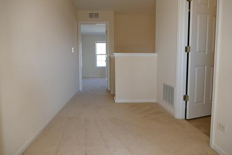 2464 Georgetown Cir, Aurora, IL 60503 photo 16