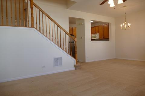 2464 Georgetown Cir, Aurora, IL 60503 photo 7