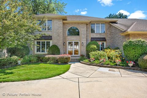 6245 Squire Ln, Willowbrook, IL 60527 photo 2