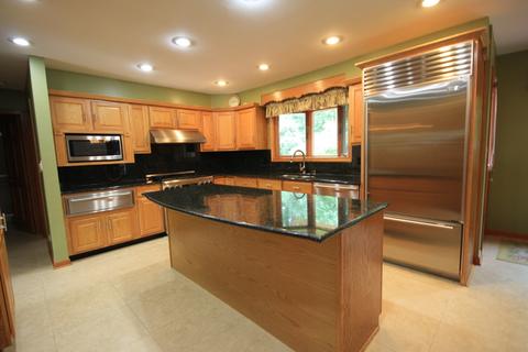 6245 Squire Ln, Willowbrook, IL 60527 photo 26