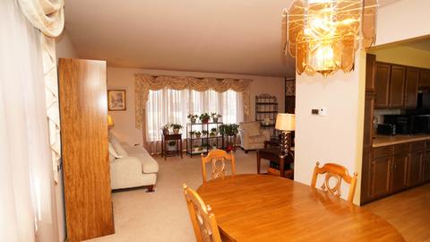 809 Cypress Ct, Roselle, IL 60172 photo 9