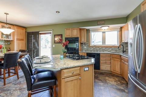 2097 Adams St, Rolling Meadows, IL 60008 photo 3