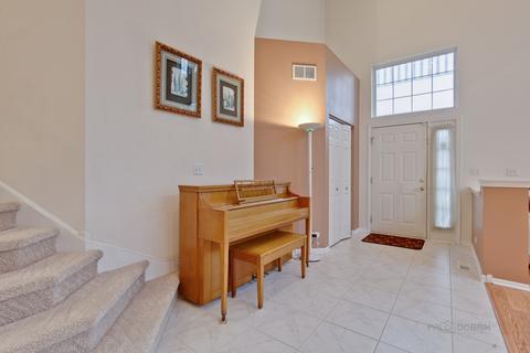 5714 Buckingham Ct, Rolling Meadows, IL 60008 photo 3
