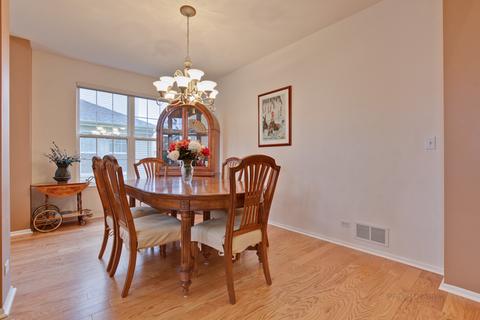 5714 Buckingham Ct, Rolling Meadows, IL 60008 photo 8