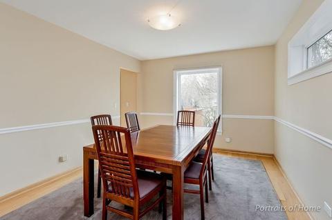 1406 Daly Rd, Wheaton, IL 60187 photo 8