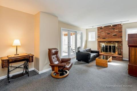 1406 Daly Rd, Wheaton, IL 60187 photo 9