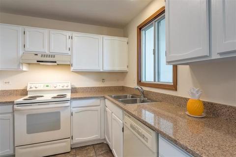 2449 Hedge Row Dr, Aurora, IL 60502 photo 14