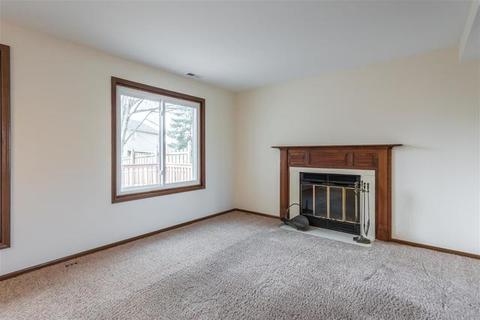 2449 Hedge Row Dr, Aurora, IL 60502 photo 10