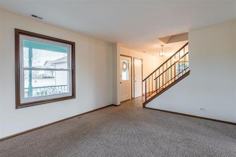 2449 Hedge Row Dr, Aurora, IL 60502 photo 8