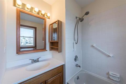 2449 Hedge Row Dr, Aurora, IL 60502 photo 20