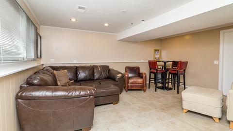 1423 E Lowden Ln, Mount Prospect, IL 60056 photo 18