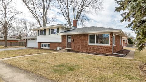 1423 E Lowden Ln, Mount Prospect, IL 60056 photo 2
