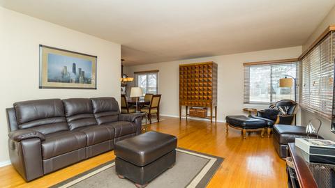 1423 E Lowden Ln, Mount Prospect, IL 60056 photo 5