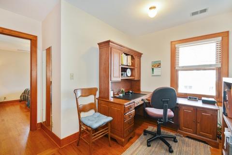 928 N Cross St, Wheaton, IL 60187 photo 12