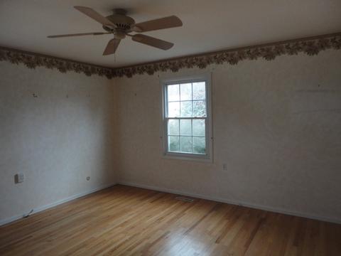 4704 Ashley Dr, Mchenry, IL 60050 photo 6