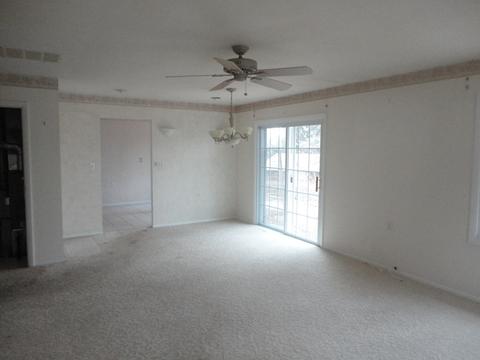 4704 Ashley Dr, Mchenry, IL 60050 photo 4