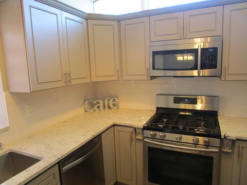 667 E 100th St, Chicago, IL 60628 photo 10