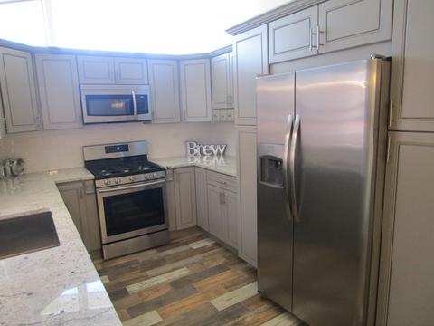 667 E 100th St, Chicago, IL 60628 photo 13
