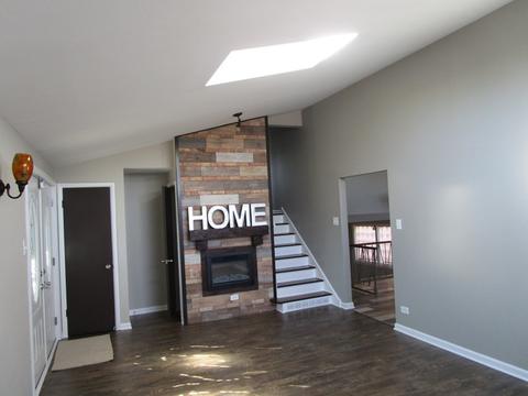 667 E 100th St, Chicago, IL 60628 photo 3