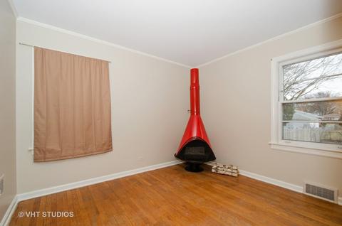 1055 Webster Ln, Des Plaines, IL 60016 photo 6