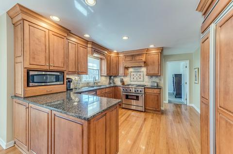 1206 Johnson Dr, Naperville, IL 60540 photo 10