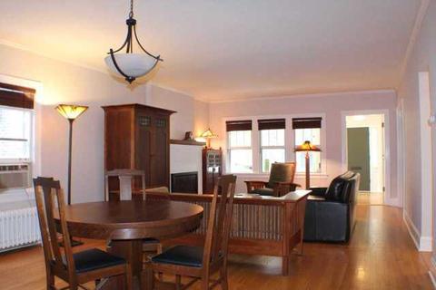 2147 Bennett Ave, Evanston, IL 60201 photo 4
