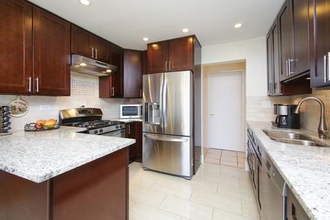 808 Tanglewood Dr, Wheeling, IL 60090 photo 4