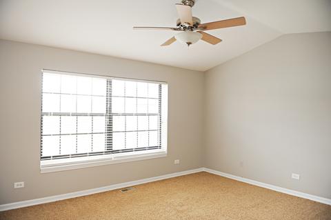4584 Topaz Dr, Hoffman Estates, IL 60192 photo 19