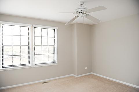 4584 Topaz Dr, Hoffman Estates, IL 60192 photo 20